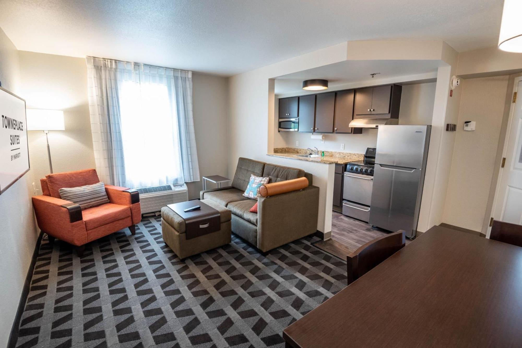 Towneplace Suites Columbus Airport Гаханна Экстерьер фото