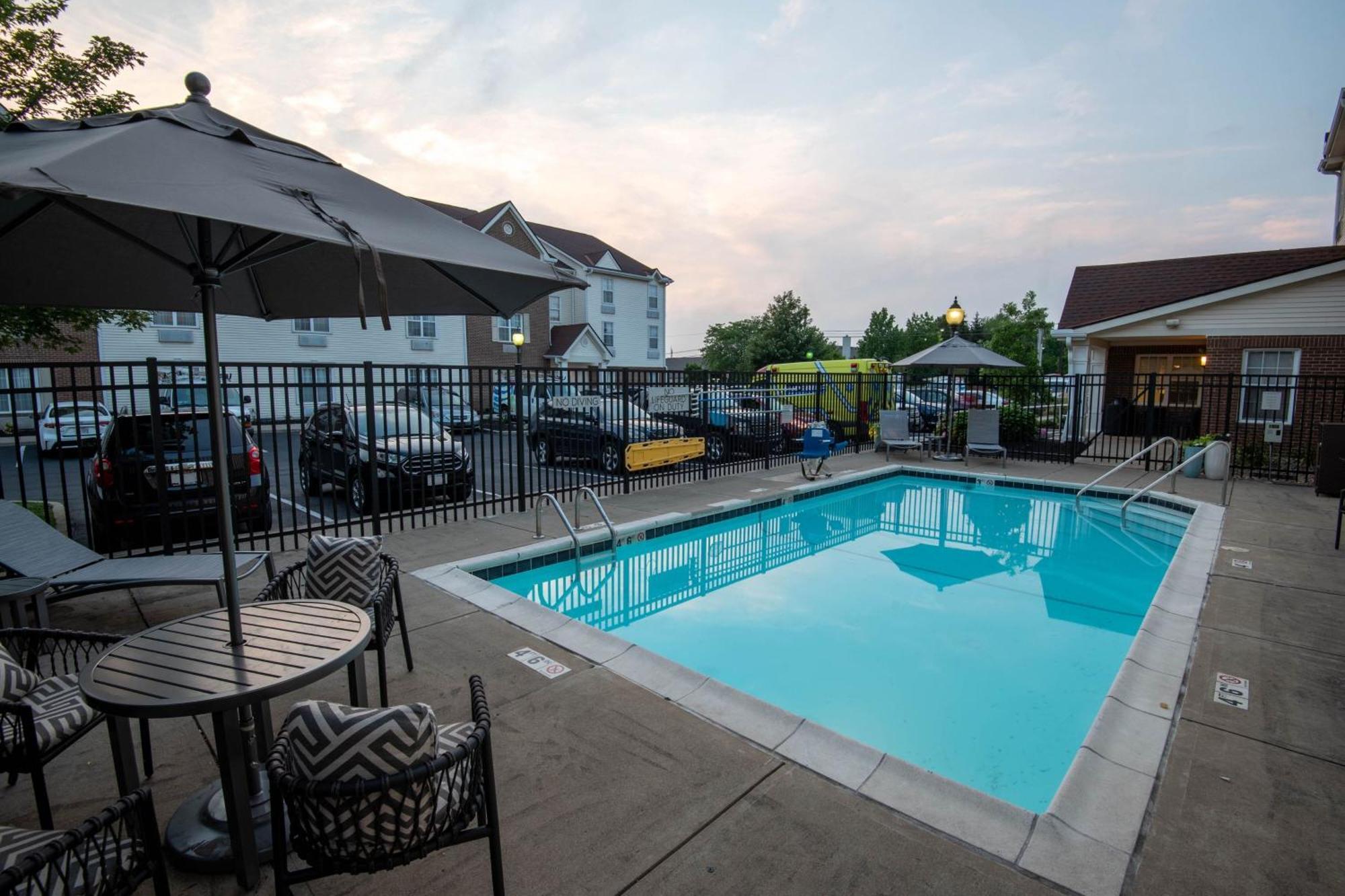 Towneplace Suites Columbus Airport Гаханна Экстерьер фото