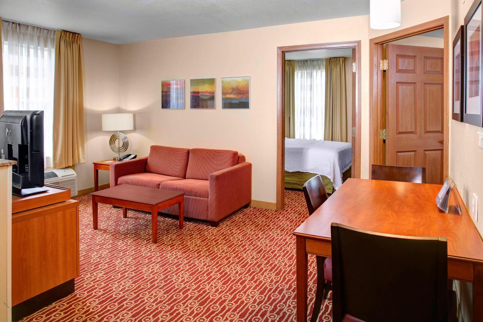 Towneplace Suites Columbus Airport Гаханна Экстерьер фото